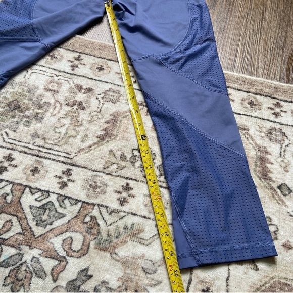 Victoria's Secret Sport Knockout Blue Mesh Leggings - Picture 5 of 8